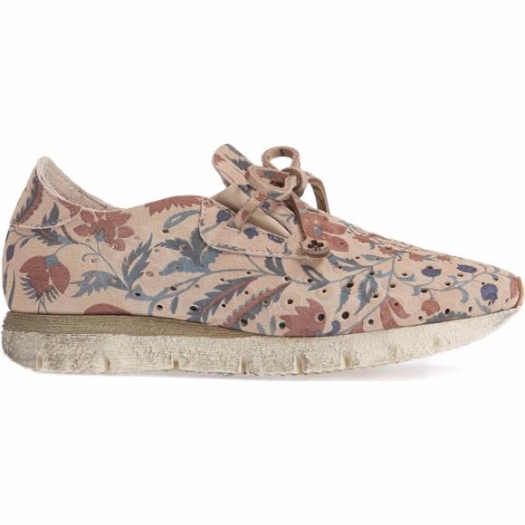 New! OTBT Women's Lunar Sneaker, Bone Leather - Picture 3 of 7